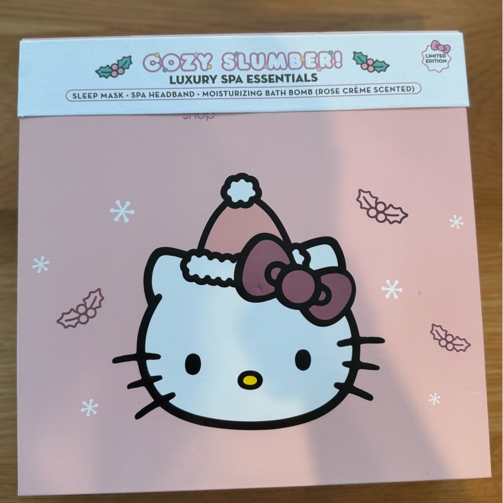New! Hello Kitty 3D Bath Bomb Kit
